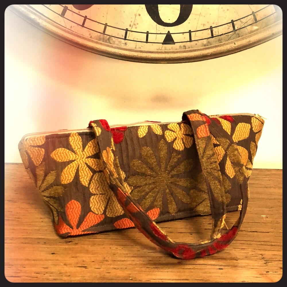 Trendy Totes Custom Fabric Shoulder Bag